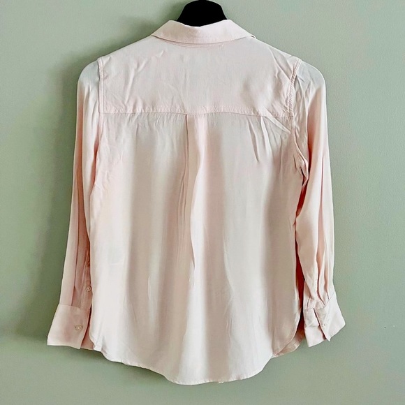 Banana Republic Pink Button-down Shirt in Parker Tunic Fit, Petite, Size XS/TP - Picture 2 of 9